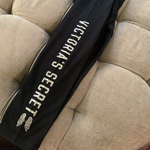 VICTORIA’S SECRET METALLIC CROPPED LEGGINGS SMALL